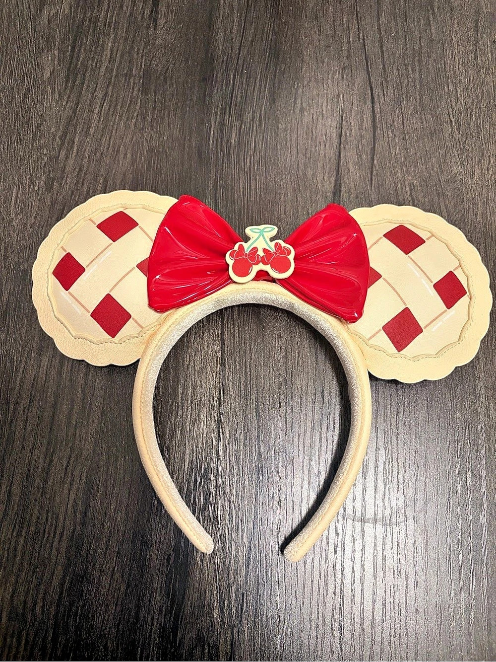Disney Loungefly Minnie Mouse Ear Headband Red & Cream Like New